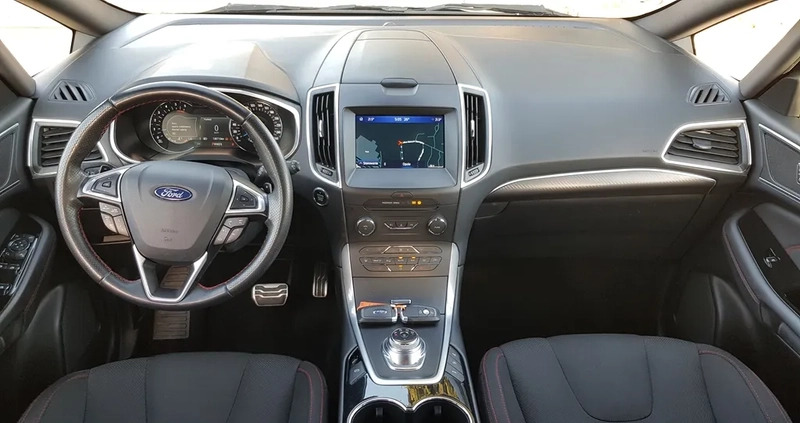 Ford S-Max cena 81399 przebieg: 196716, rok produkcji 2019 z Wieruszów małe 742